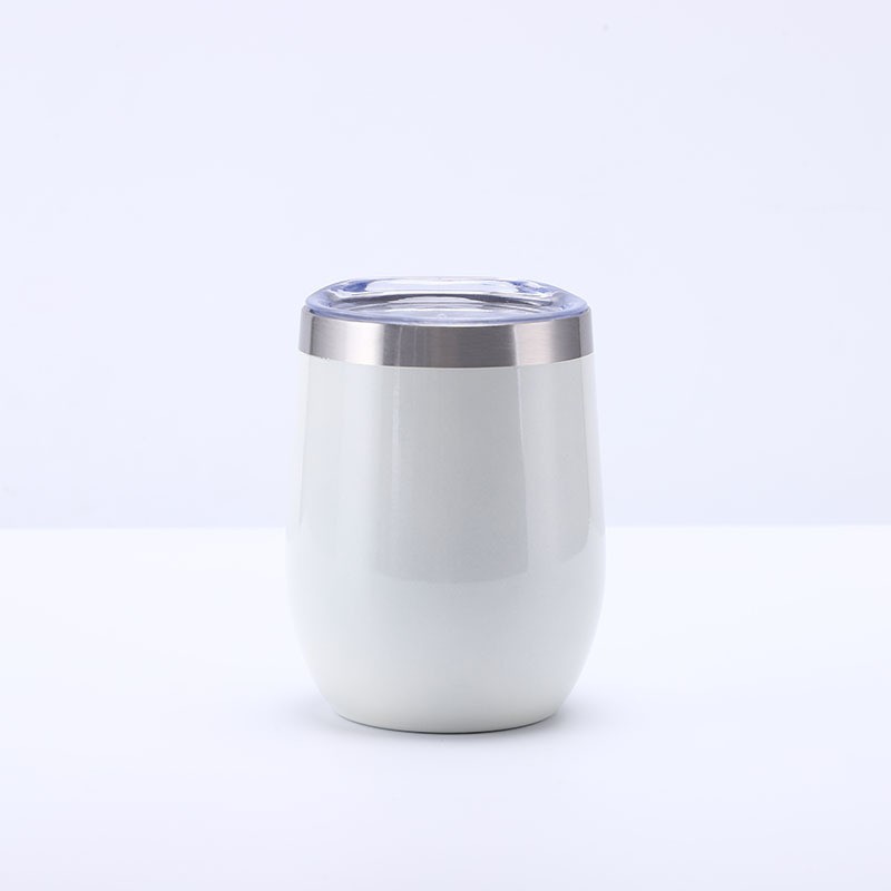 Vaso de vino aislado con impresión 3D personalizada Vaso de vino aislado con impresión 3D personalizada