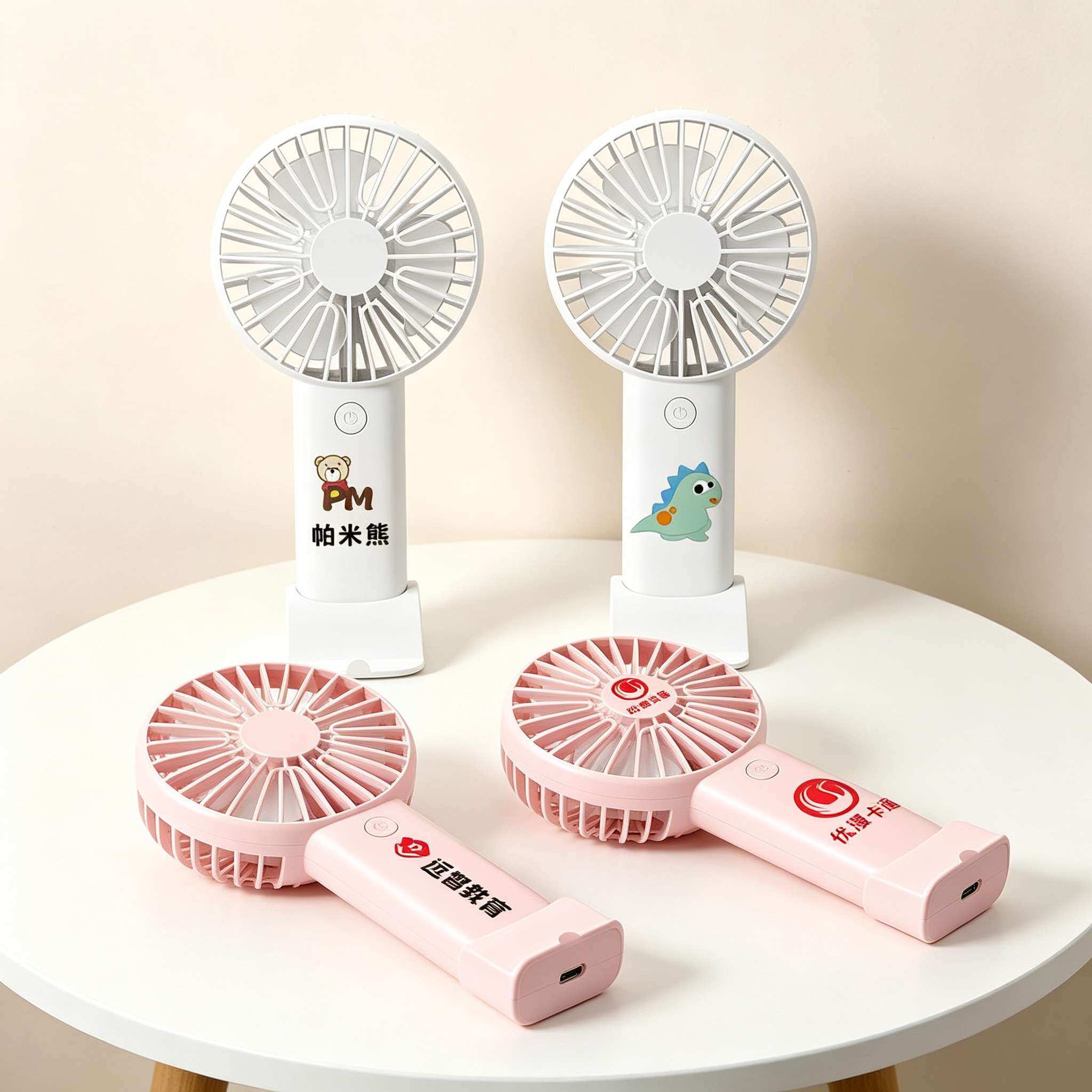 Mini ventilador de mano recargable por USB