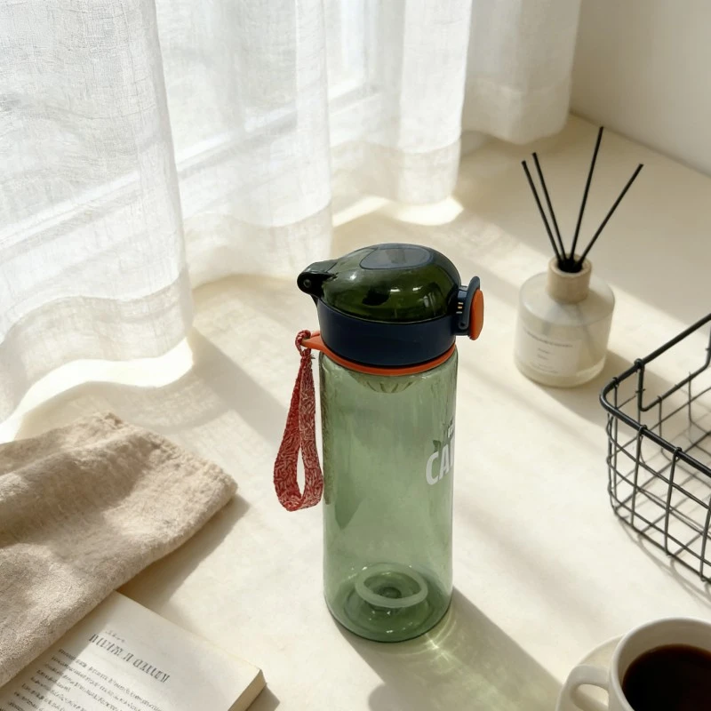 Taza de plástico con red de filtro de cubierta que rebota