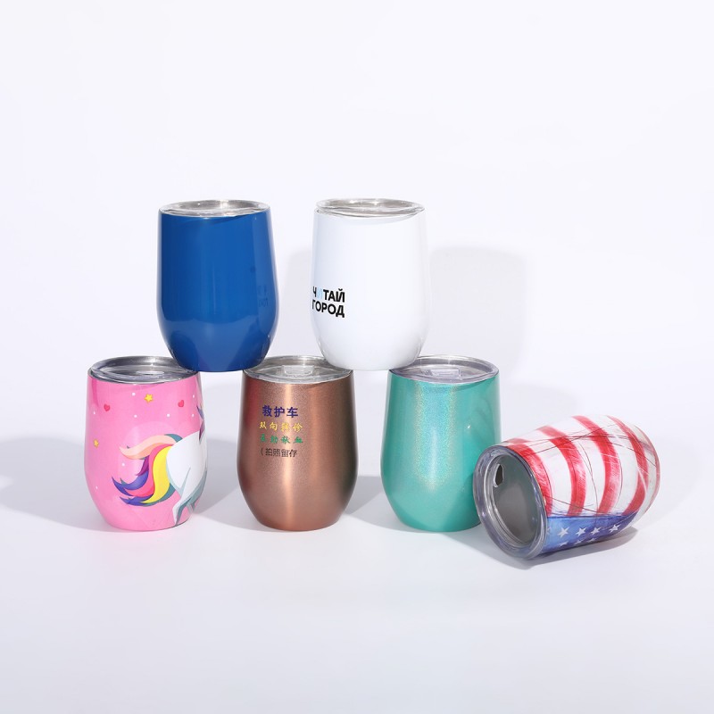 Vaso de vino aislado con impresión 3D personalizada Vaso de vino aislado con impresión 3D personalizada