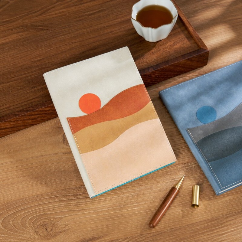 Cuaderno de diario de cuero PU con arte abstracto del sol y la montaña